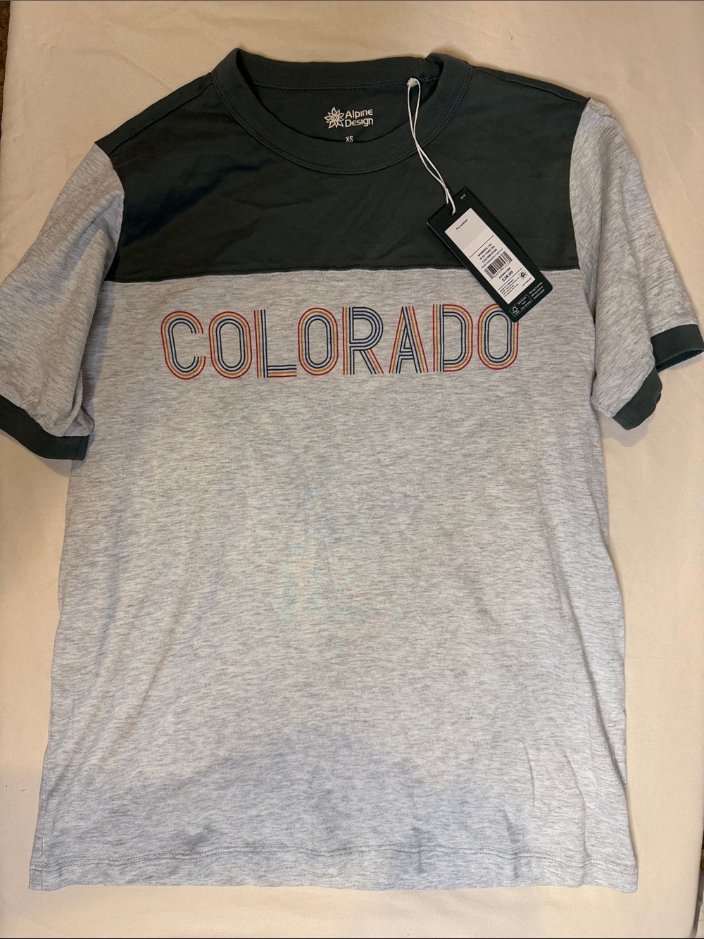Alpine Design Two-Tone Gray and Dark Green 'Colorado' Short Sleeve Tee
